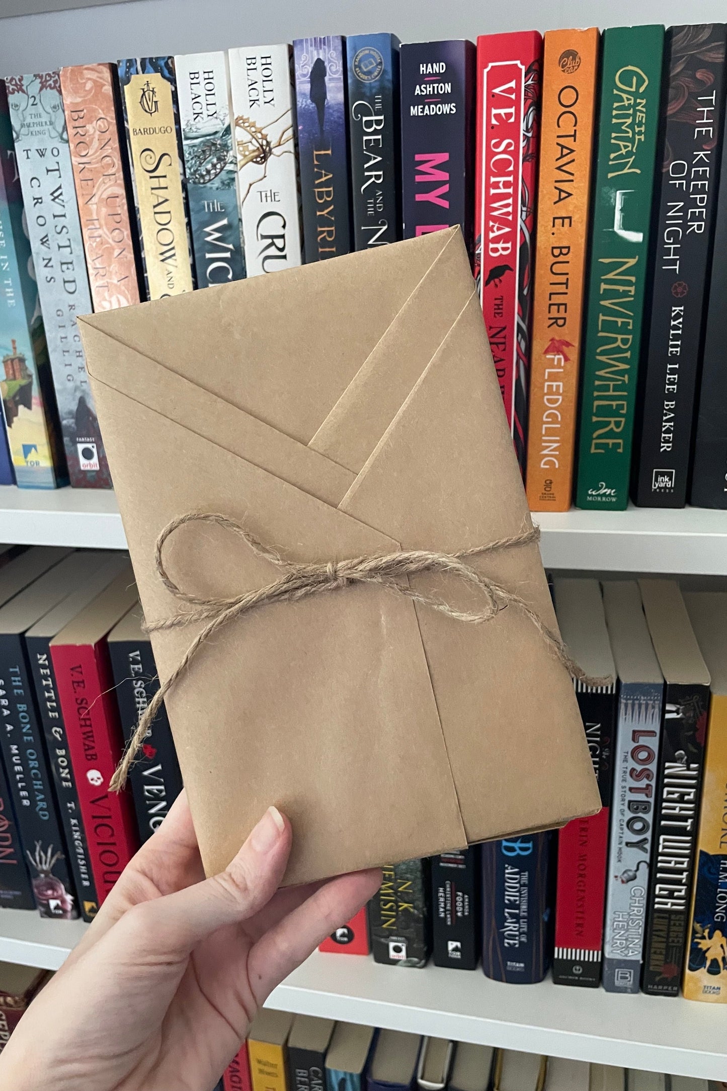 Bookish Bestie Blind Date with a Book - Customizable blind book dates